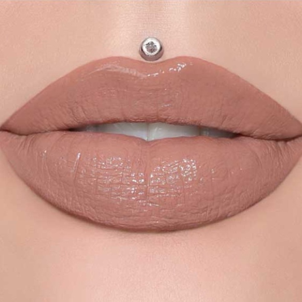 House Tour Jeffree Star Cosmetics Supreme Lip Gloss